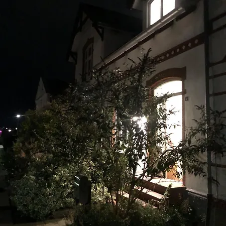 Charming Townhouse In The Heart Of *