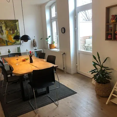 Charming Townhouse In The Heart Of Villa