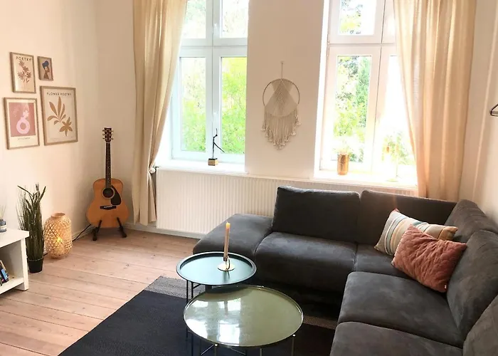 Villa Charming Townhouse In The Heart Of *